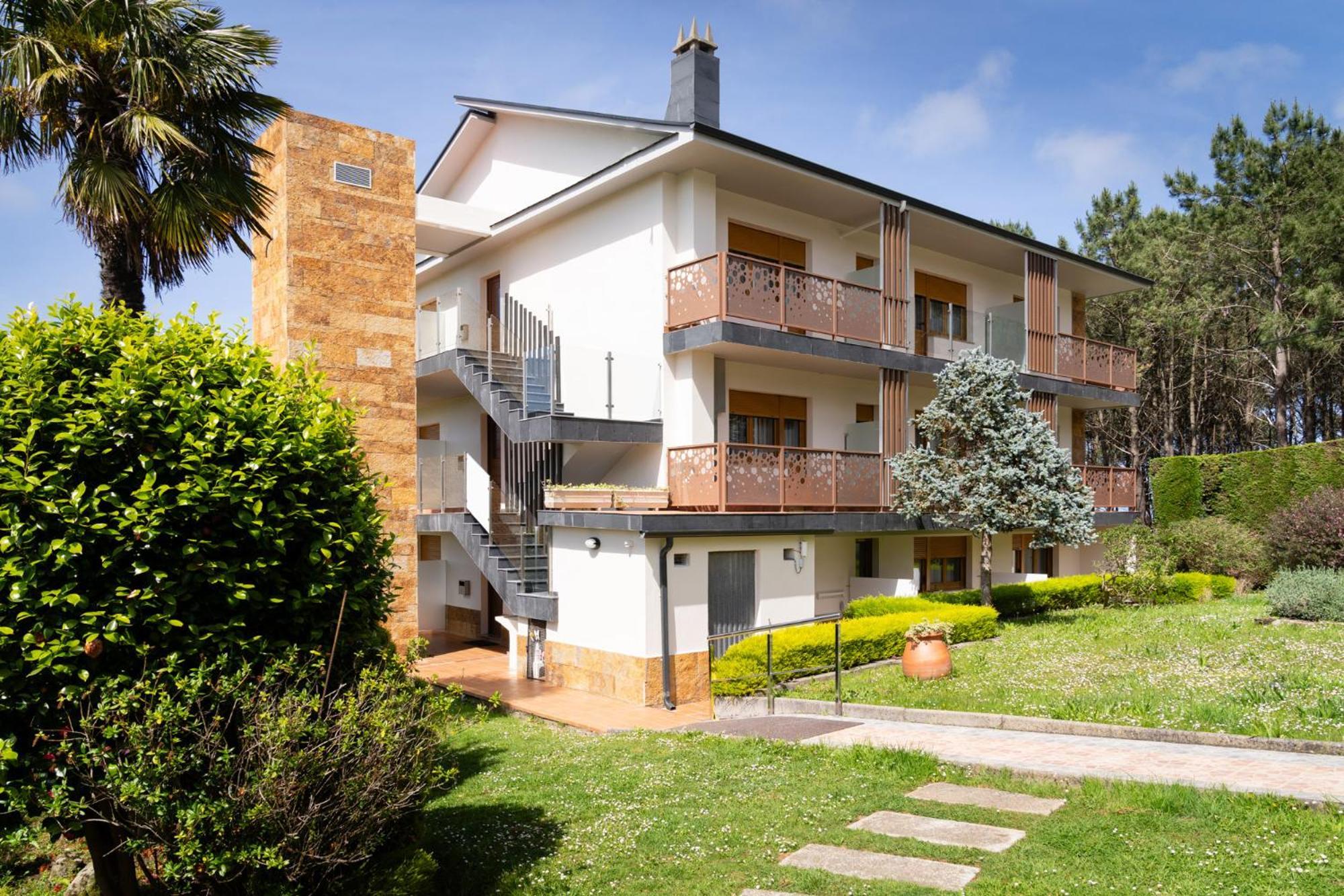 Hotel El Pinar Villapedre Exteriör bild